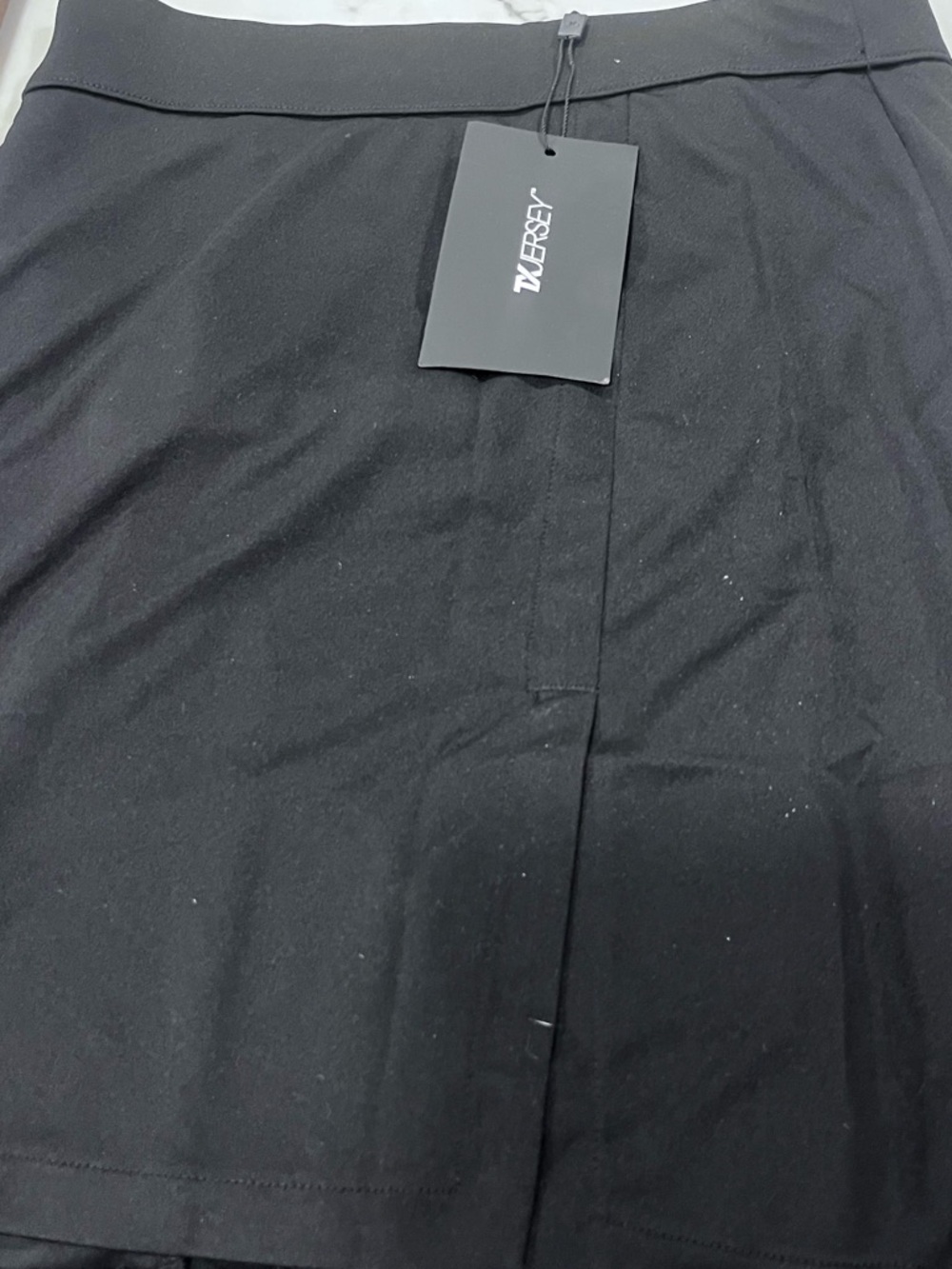 J.Lindeberg Black TXJersey golf skort- new with tags- size XS- smoke free home.